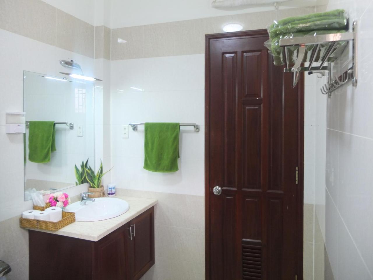 S Phượt Gần Sân Bay * TP. Hồ Chí Minh